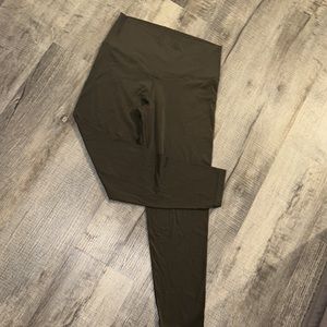 Aerie offline olive green legging